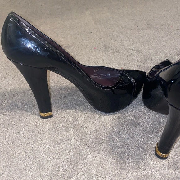Louis Vuitton Heels - Picture 2 of 4